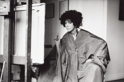 Leonor Fini dans son atelier, rue de La Vrillière, Paris, 1976, Karl Heinz Bast